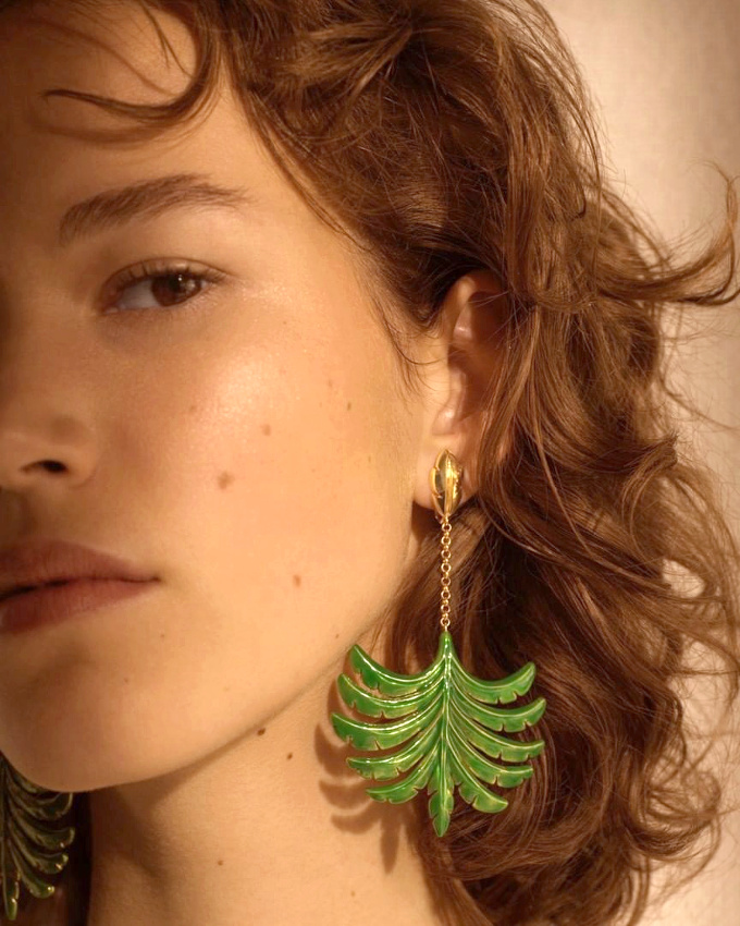 Espi�glerie + glamour estival = le bon mix