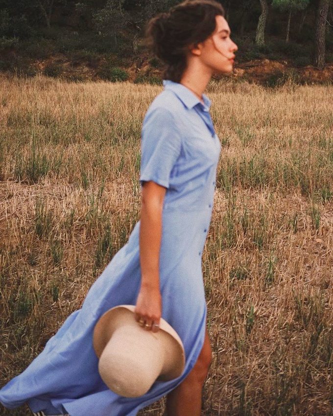 M�lant naturel et f�minit�, cette silhouette respire l'harmonie