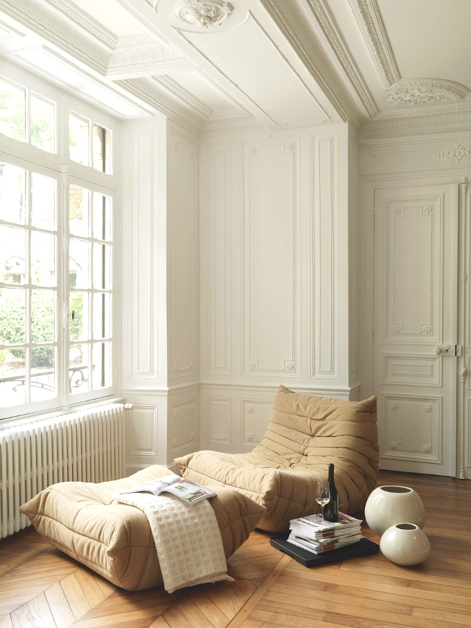 Boiseries raffin�es + meubles moelleux = le bon mix