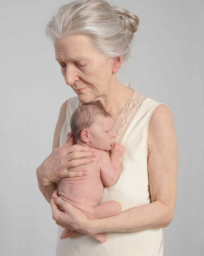 L'humanit� des sculptures ultra r�alistes de Ron Mueck n'en finit pas d'�mouvoir...