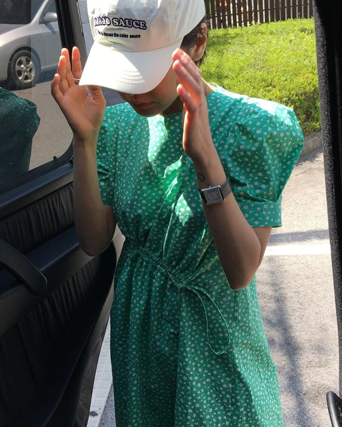 Casquette + robe n�o girly = le bon mix