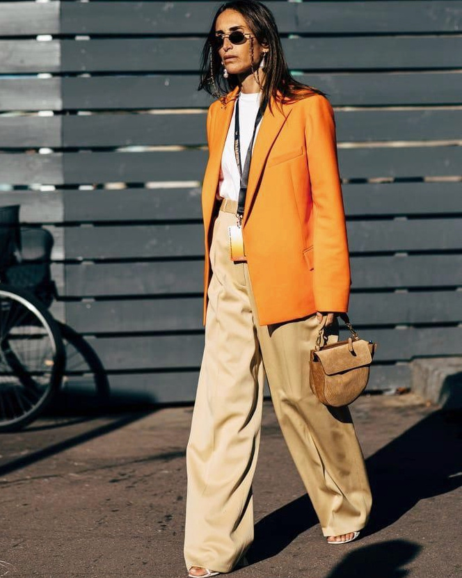 L'orange, le compagnon id�al du duo blanc/camel !