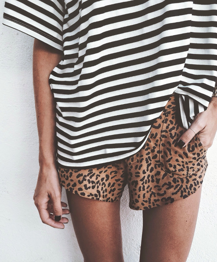 Oui au mix imprim� l�opard/rayures horizontales !