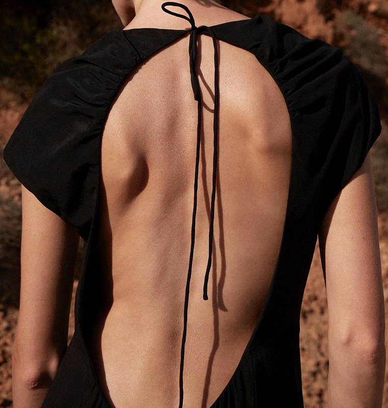 Le dos nu... tout un art !