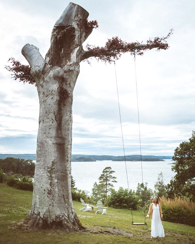 Arbre de conte de f�es + balan�oire = le bon mix