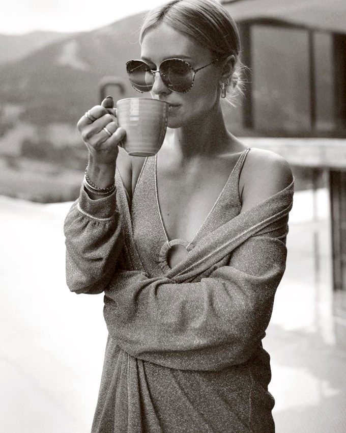 Rester chic au bord de la piscine... tout un art !