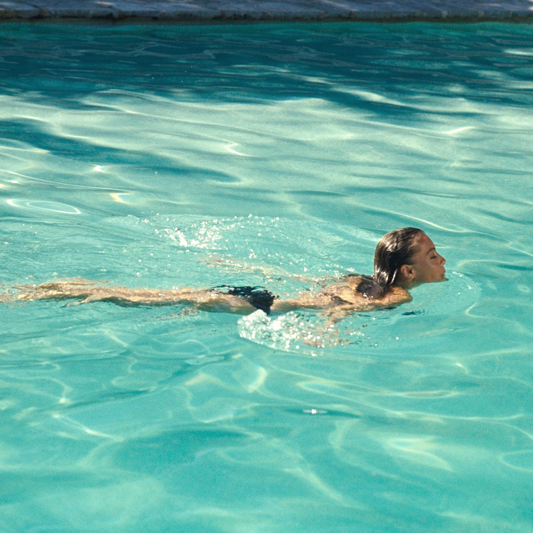 S'abandonner un instant, nager toute la journ�e, suspendre le temps... un bon programme pour profiter du mois d'ao�t !