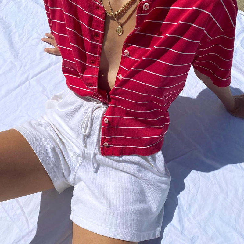 Oui au petit haut vintage port� en mode estival/casual !