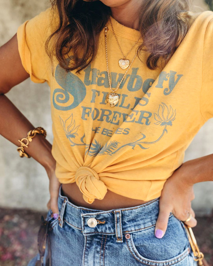 Rien de tel qu'un tee-shirt esprit vintage pour accompagner un jean large 7/8 !