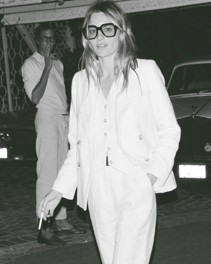 Wanted : un costume 3 pices immacul !