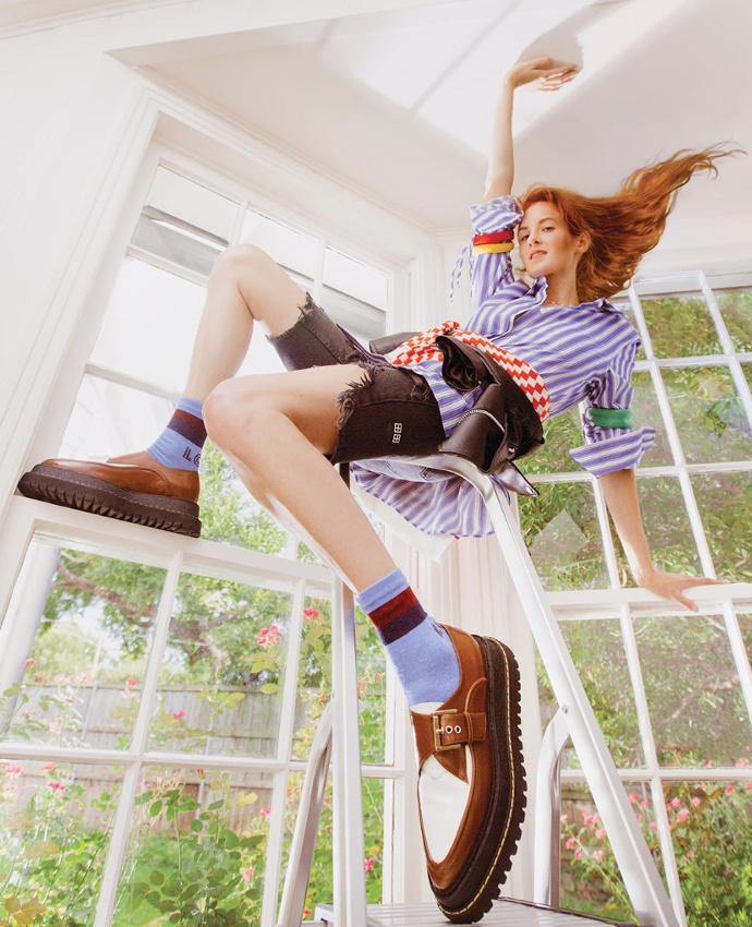 Que ne ferait-on pas pour mettre sa nouvelle paire de chaussures en valeur...