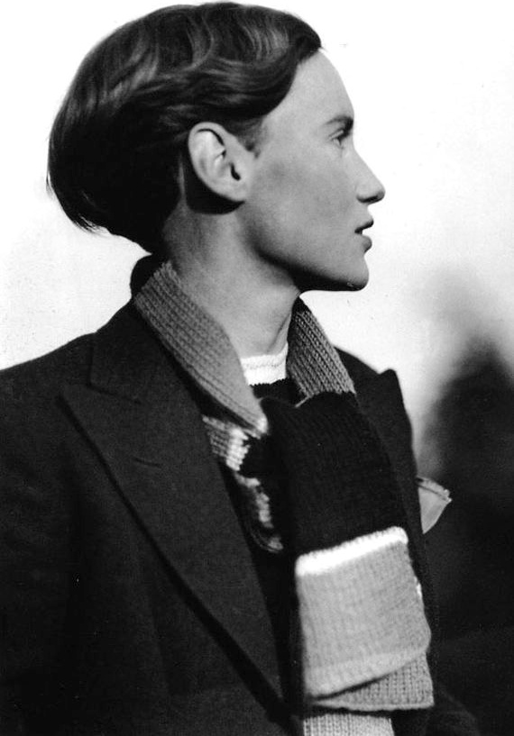 M�lant �l�gance naturelle et simplicit� lumineuse, ce portrait de Ruth von Morgen se r�v�le des plus inspirants !