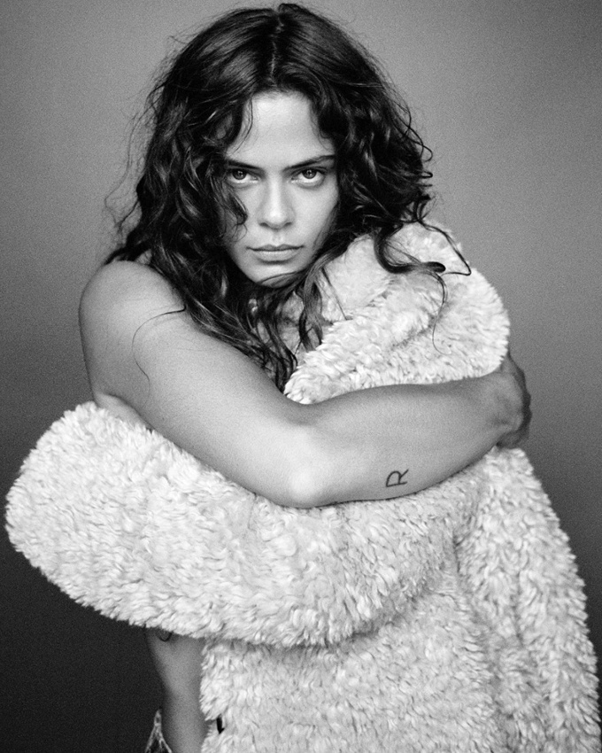 La veste en shearling : un doudou saisonnier dont on a du mal � se passer...