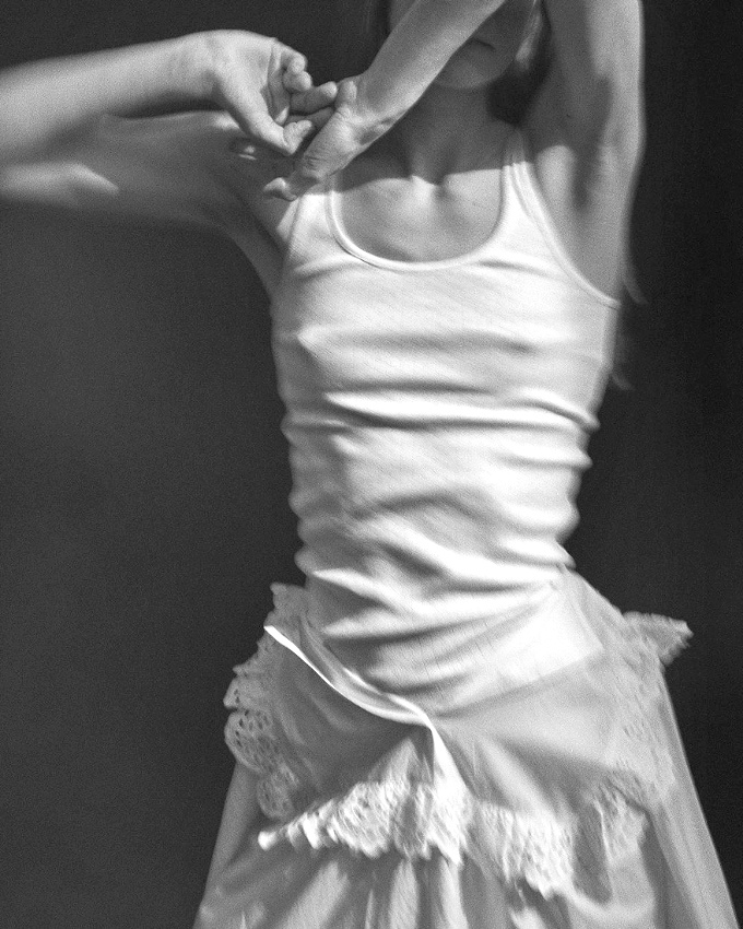 M�lant force, gr�ce, sensualit� et naturel, cette photographie se r�v�le des plus inspirantes !