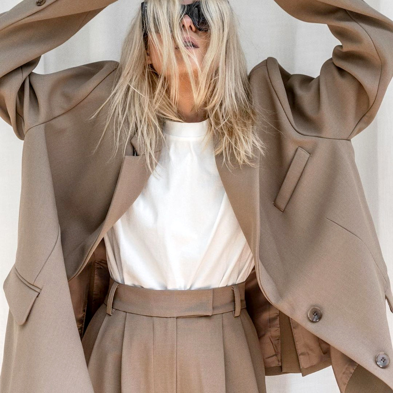 Le blazer oversize est-il praticable dans la 