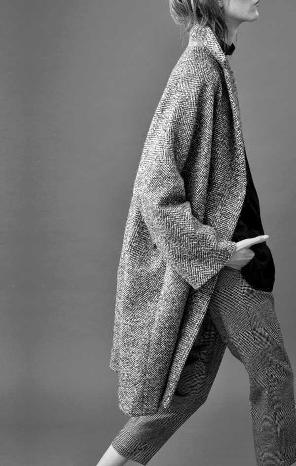 Drap de laine + coupe loose = le bon mix