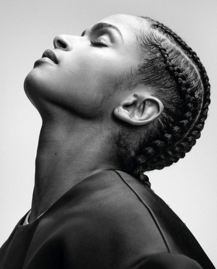 M�lant force, beaut� et d�termination, la boxeuse professionnelle Ramla Ali fascine