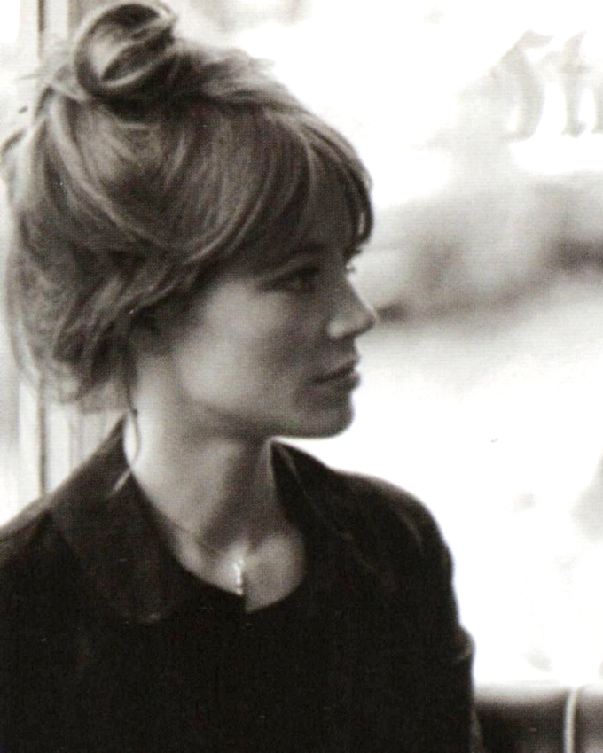 Chignon coiff�/d�coiff� + frange = le bon mix