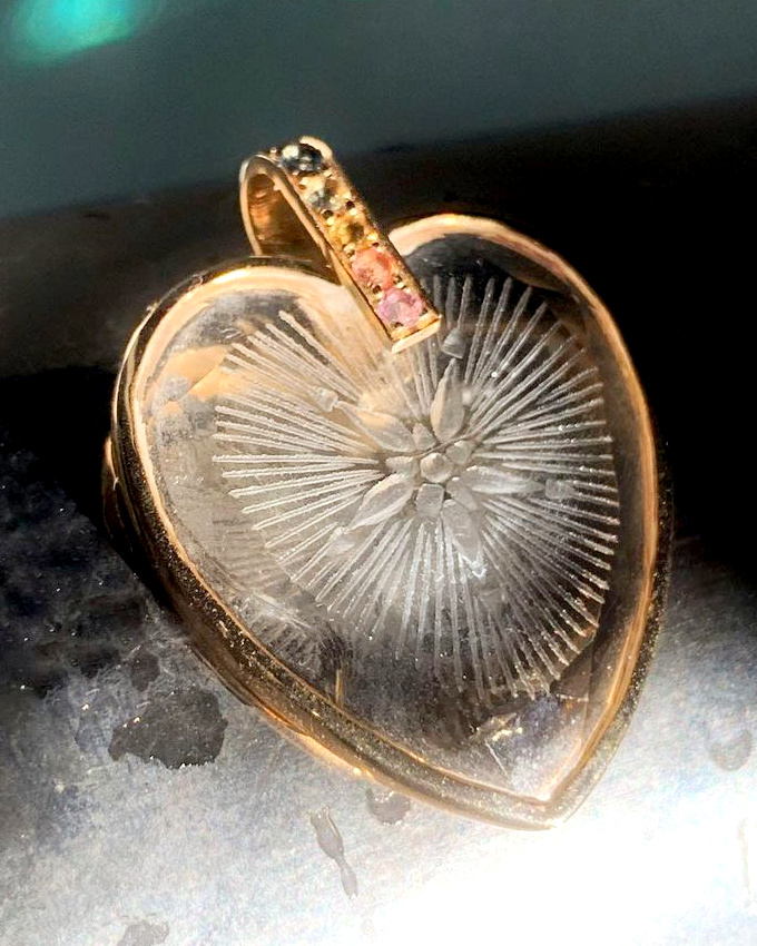 Wanted : un coeur en cristal taill� !