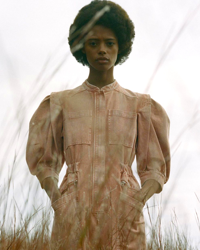 Wanted : une combinaison mixant d�tails romantiques et allure casual !