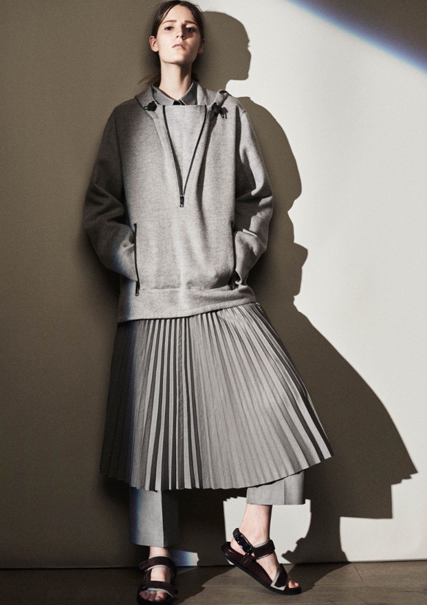 Pour ou contre la r�interpr�tation pr�t-�-porter de la silhouette monacale ?