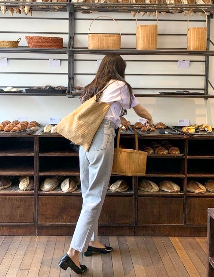 Jean mom + ballerines � talons + d�licieuses patisseries = le bon mix