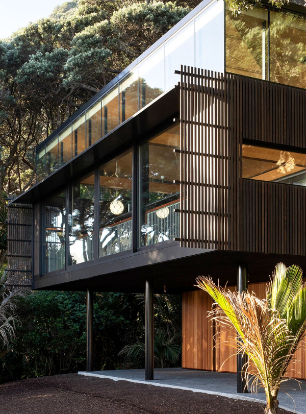 Verre + bois + verdure = le bon mix