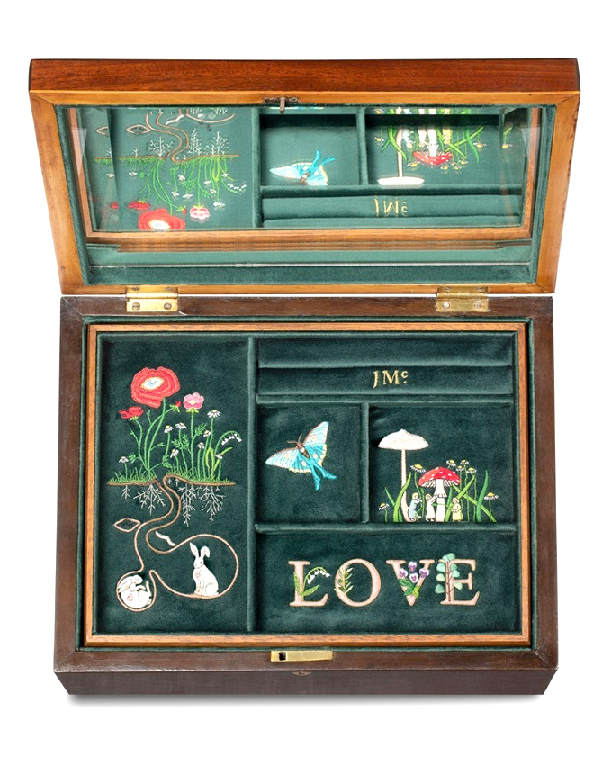 La bo�te � bijoux brod�e... le raffinement ultime !