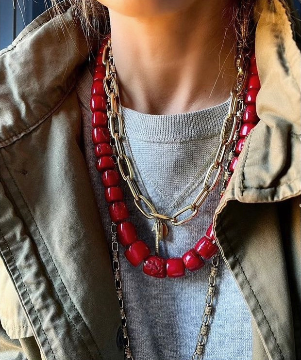 Mixer cha�nettes et pierres color�es se r�v�le souvent �tre une bonne id�e !