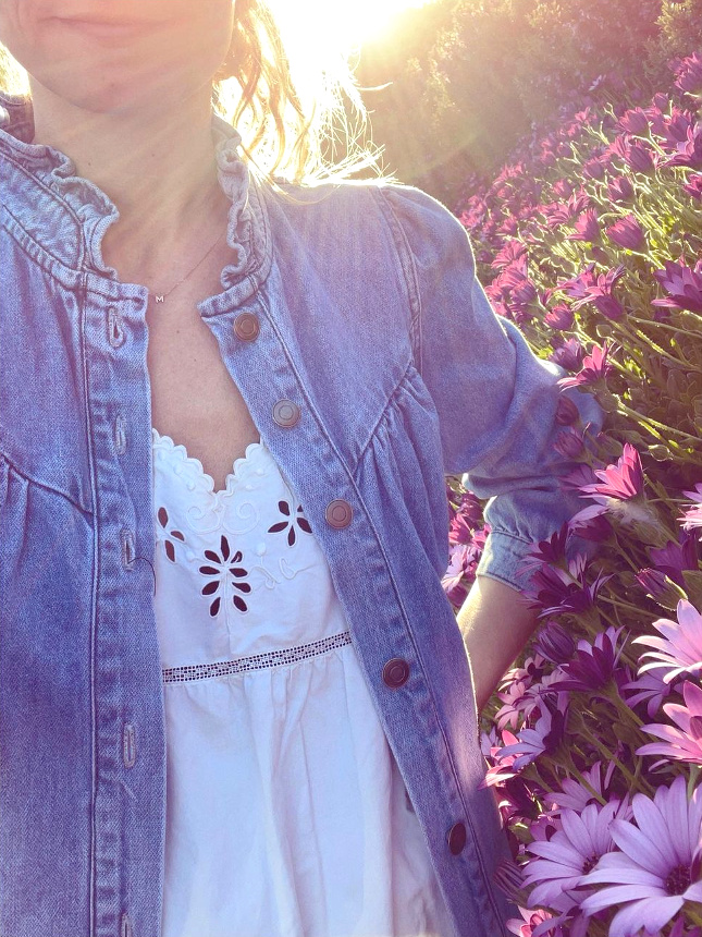 Denim + broderies anglaises = le bon mix