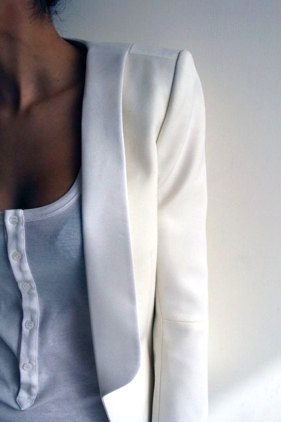 Le monochrome chic casual : un must intemporel !