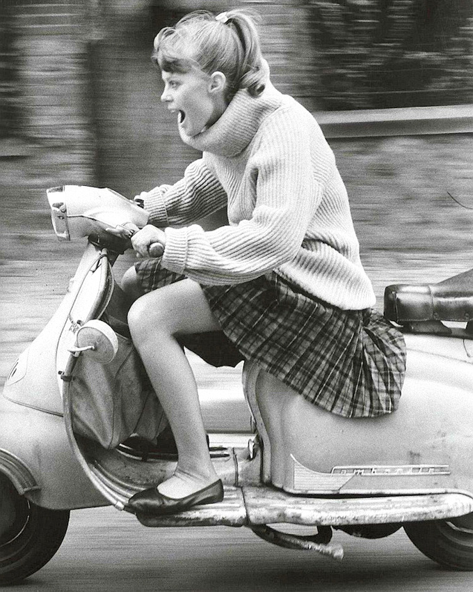 Rien de tel qu'un gros pull pour rchauffer une jupette plisse !