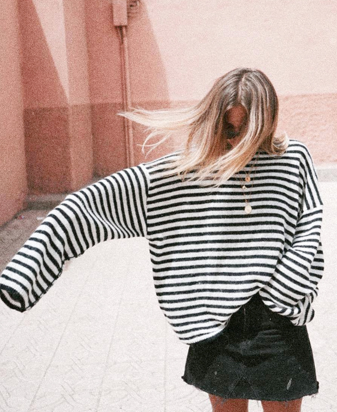 Toujours saupoudrer ses mini longueurs d'une touche nonchalamment boyish !