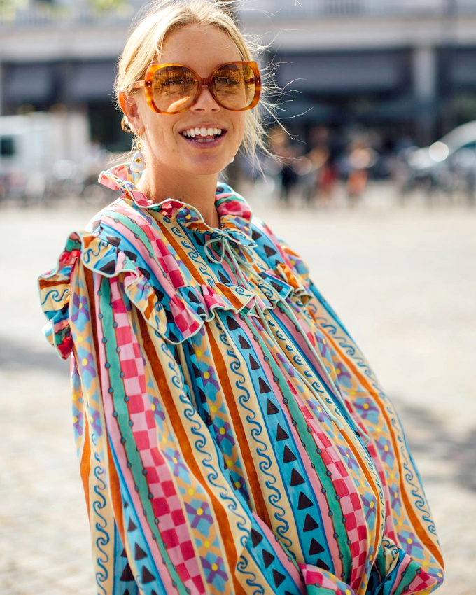 Oui aux looks de grossesse joyeusement r�tro !