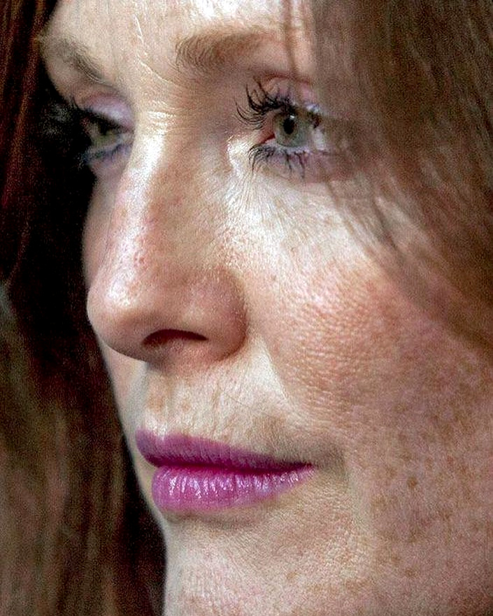 Avec son absence de filtre matifiant/gommant/floutant, ce visage fait du bien