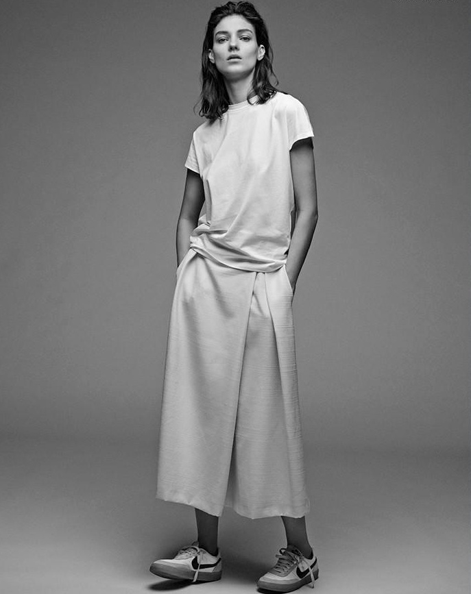 M�lant �pure et nonchalance, ce look a tout bon !