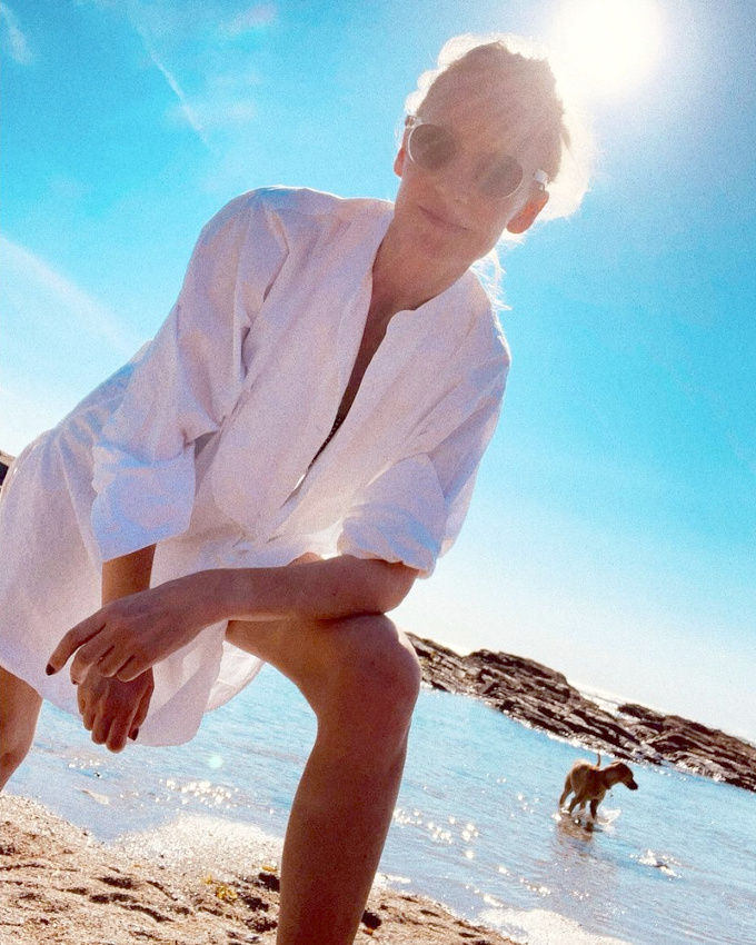 L'ample chemise blanche : l'alpha et l'om�ga du dressing estival !