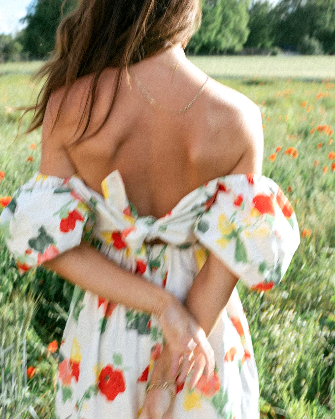 Dos nu + coupe �voquant le 19e si�cle = le bon mix