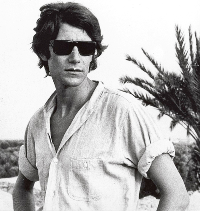 Le roulottage de chemise, fa�on Yves Saint Laurent !