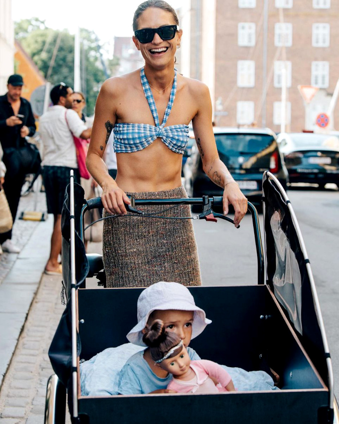 Aux abords des fashion weeks, tous les moyens sont bons pour se faire remarquer !