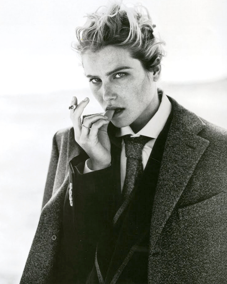 Coiffure f�minine + look de gar�on = le bon mix