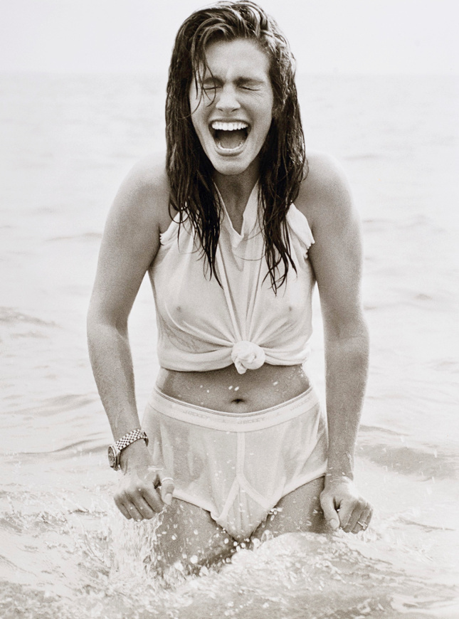 Certains v�tements d'homme n'ont pas vocation � �tre emprunt�s par la gent f�minine...