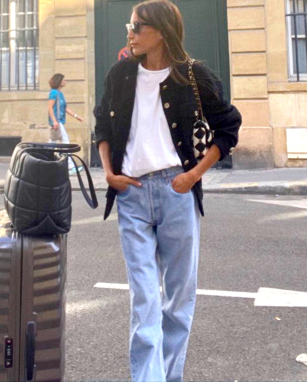 Les v�tements Chanel ne sont jamais mieux mis en valeur que lorsqu'ils se voient port�s en mode 