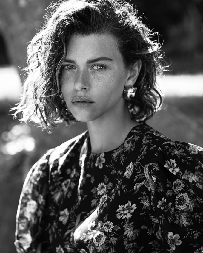 Saupoudr� de fra�cheur, le look eighties marque des points !