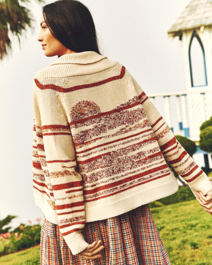 Le secret des mix textures/imprim�s r�ussis ? Conserver une harmonie de teintes sur la globalit� de la silhouette !