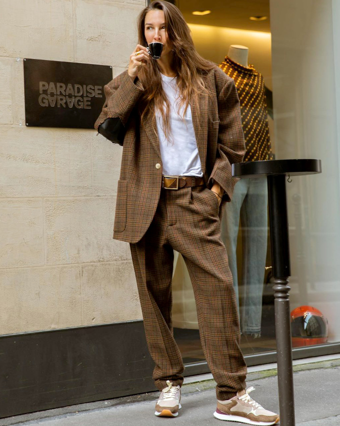 Porter le costume... tout un art !