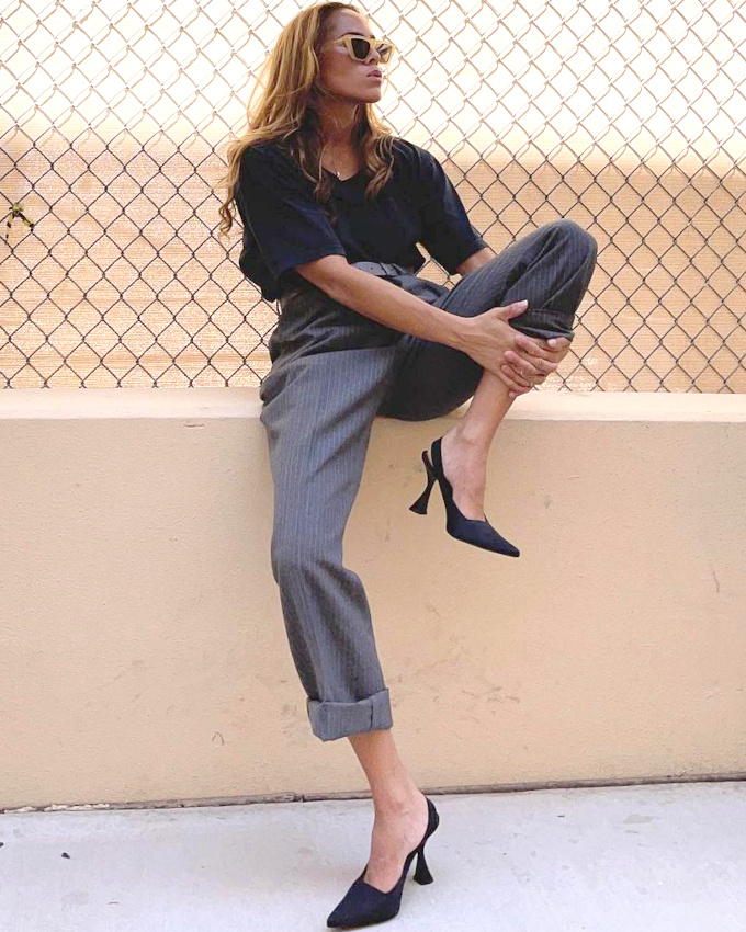 Il suffit souvent d'une paire de talons de caract�re pour twister un look simple !