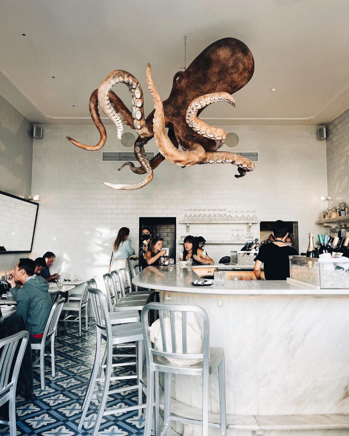 D�cor sobre + d�tail inattendu = le bon mix