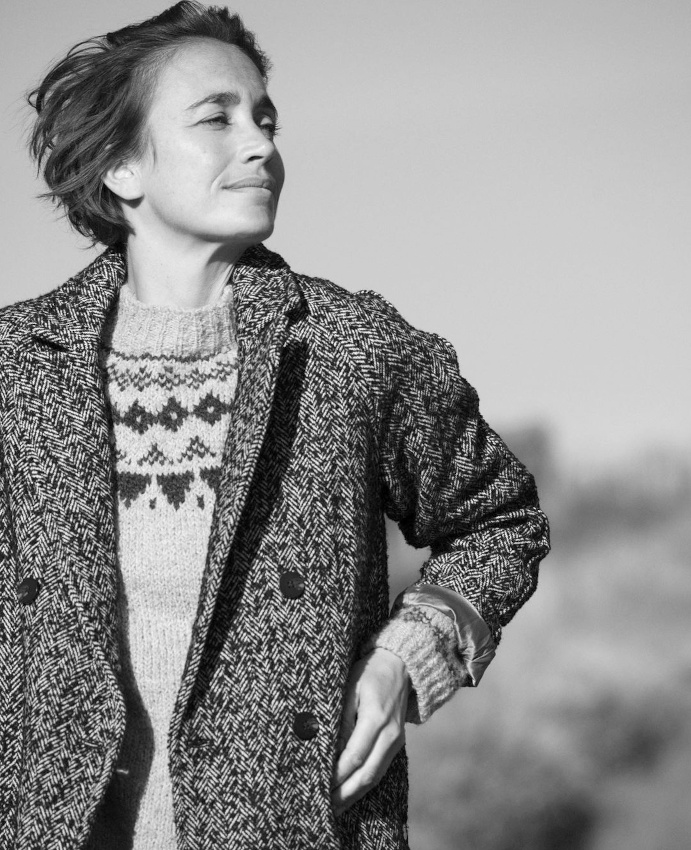 M�lant manteau d'homme, maille montagnarde et carr� court, cette silhouette a tout bon !