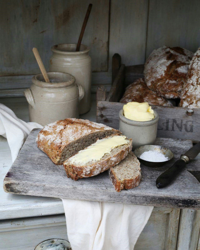 Pain + beurre = une certaine ide du bonheur...